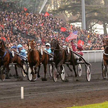 Ourasi - Hippodrome De Vincennes - Netflix Lejlighed Saint-Maurice  Eksteriør billede